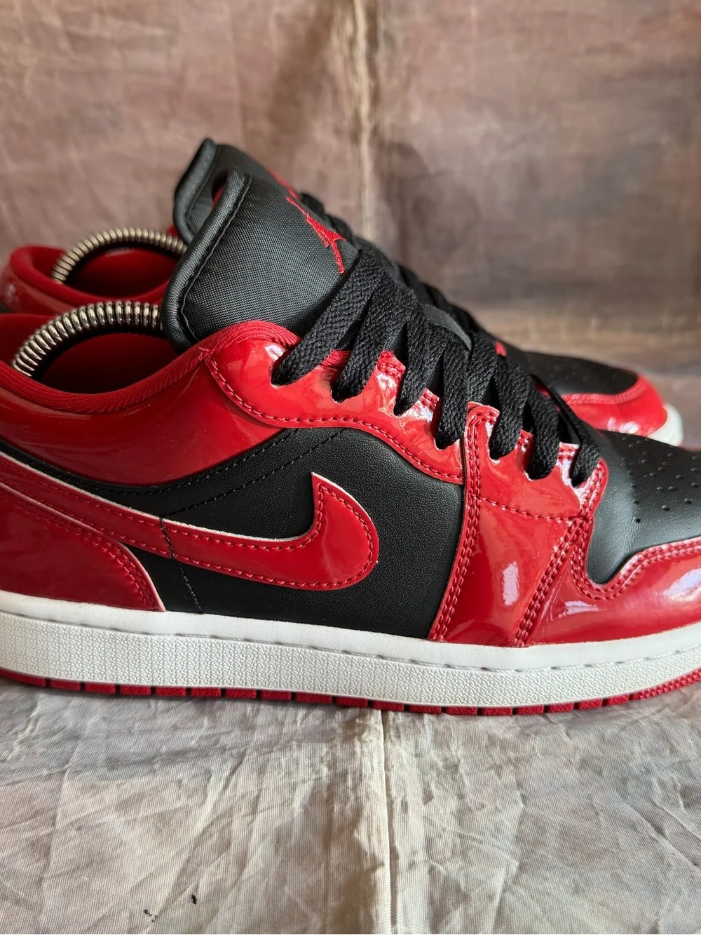 Nike Air Jordan 1 Low “Reverse Bred” men’s size 9